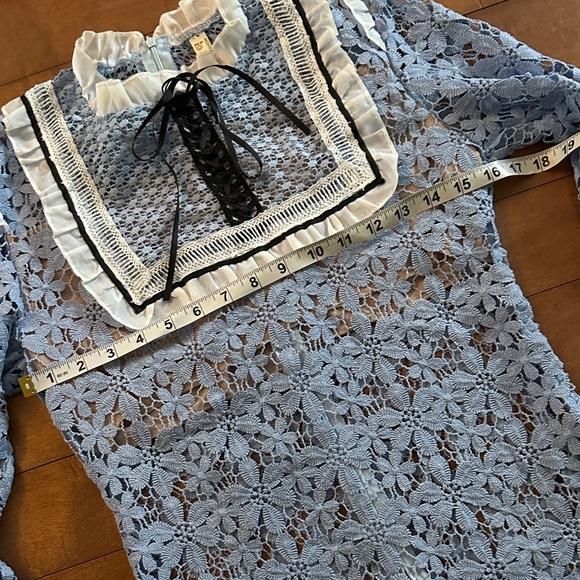 Zara Blue Floral Lace Blouse with Ruffle Trim - Picture 2 of 3